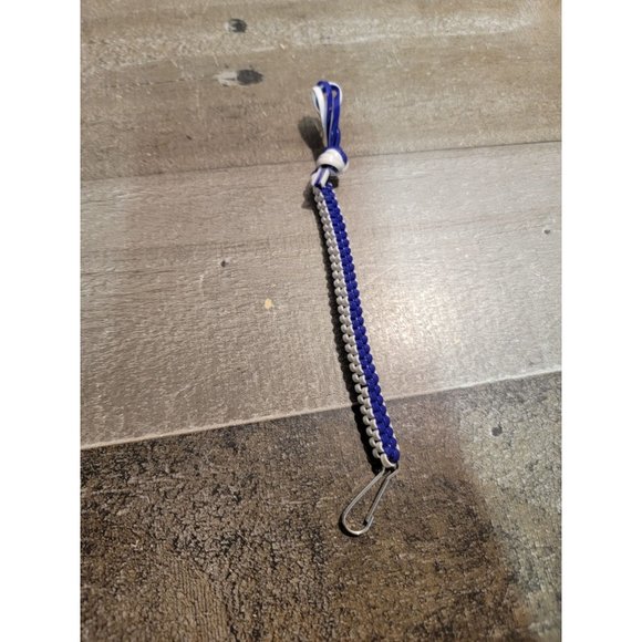 Blue white pattern keychain - Picture 3 of 4